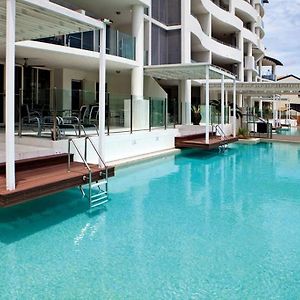Waters Edge Apartment Cairns
